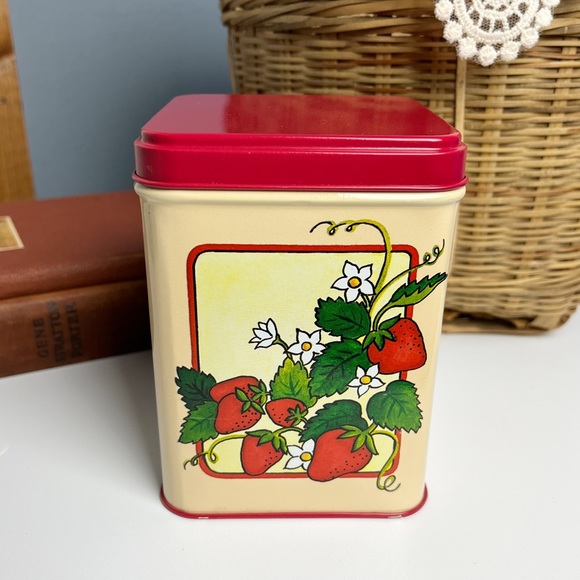Vintage Other - Vintage 80s Strawberry Metal Tin